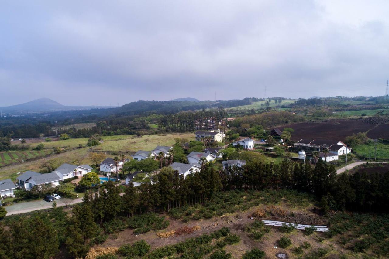 Joyville Resort Jeju Extérieur photo