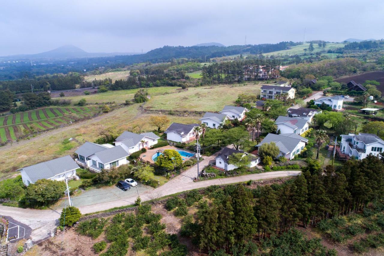 Joyville Resort Jeju Extérieur photo