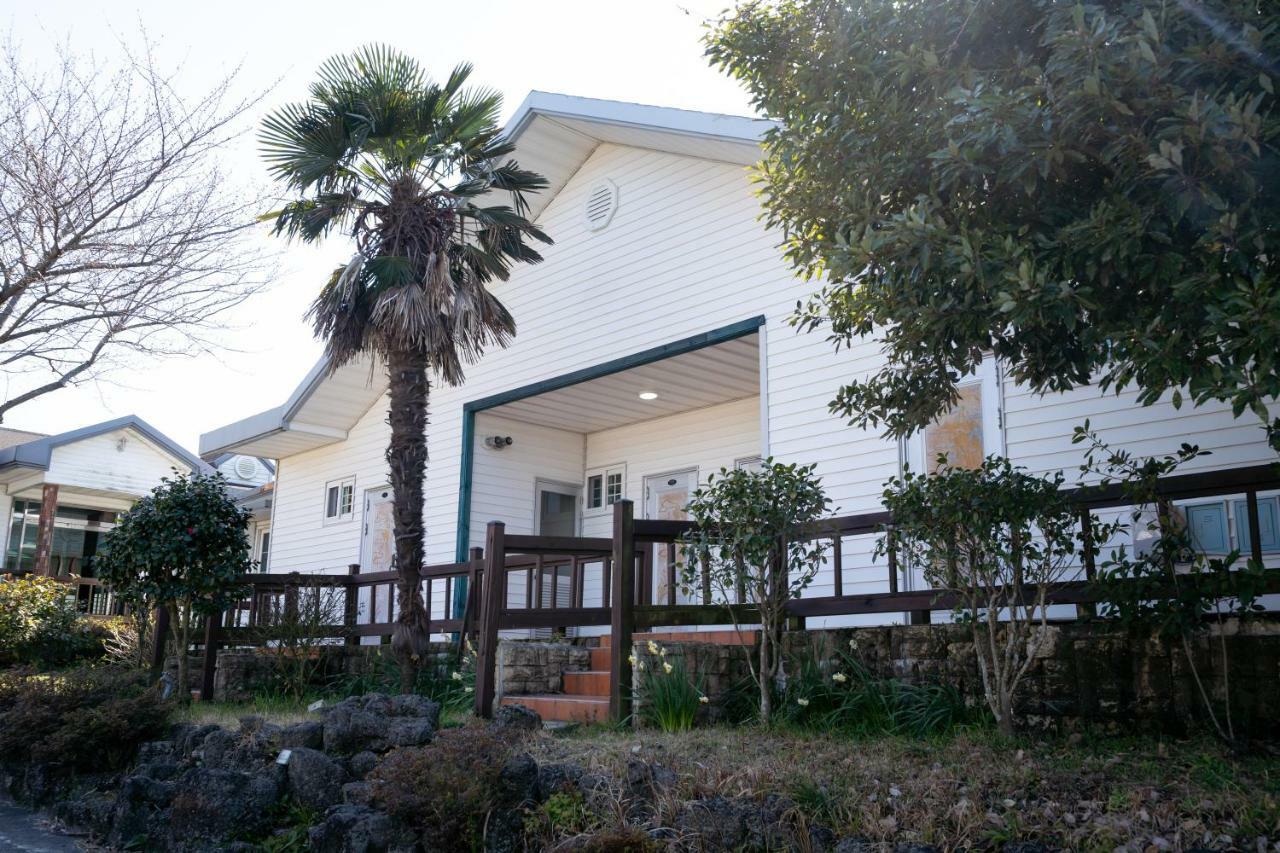 Joyville Resort Jeju Extérieur photo