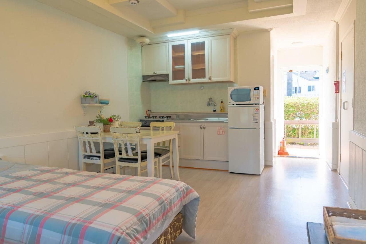Joyville Resort Jeju Extérieur photo